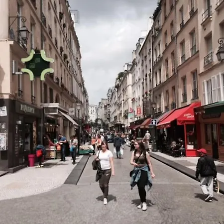So Cute Typical French Parigi